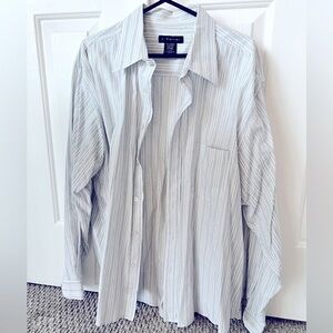 📦[3/$30] J. Ferrar Men’s Striped Long Sleeve Collar Button Down Shirt